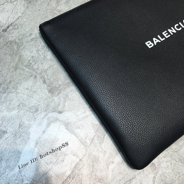 Balenciaga專櫃爆款男士手拿包 巴黎世家大號荔枝皮手包 fyj1160